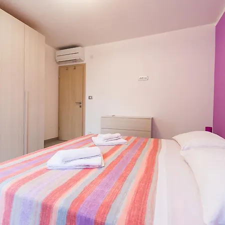 Apartment Blue Sky Rogoznica (Sibenik-Knin)