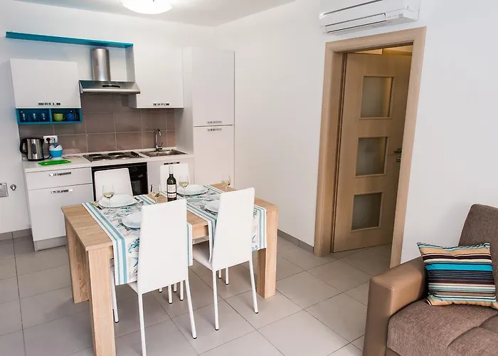 Blue Sky Lägenhet *